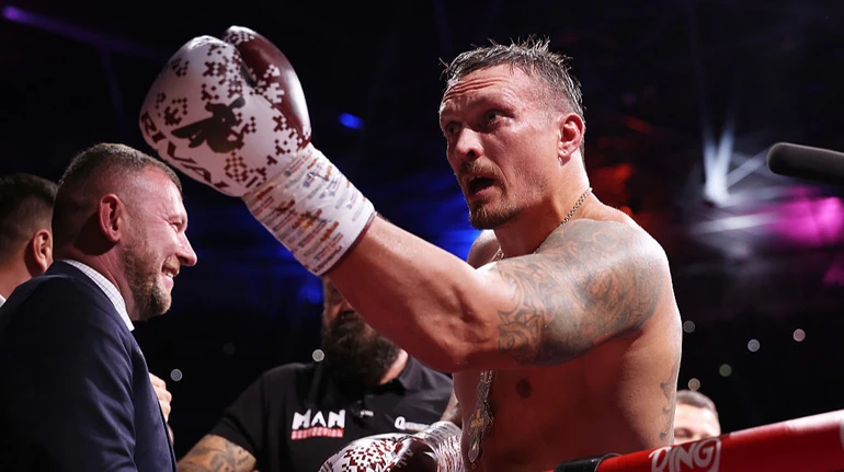Менеджер Усика розповів, де і коли може відбутися бій українського чемпіона з Вайлдером