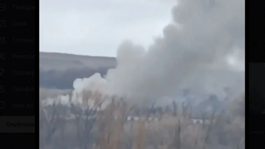 Russians announce evacuation from Donetsk Oblast's Yenakiieve after alleged hit on ammo depot – video