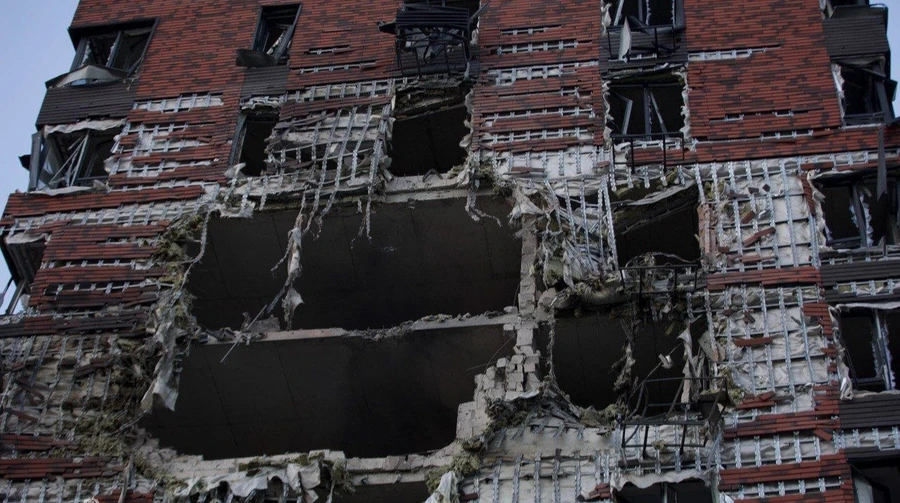 Russian strike hits Dnipro: office building on fire, three injured – photos