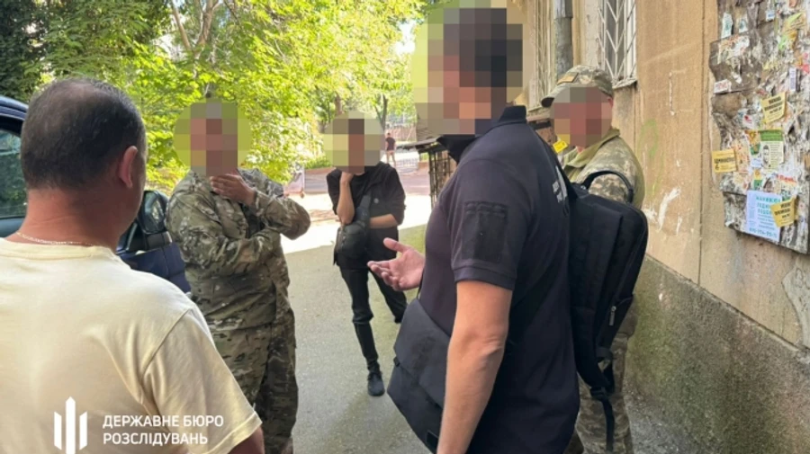 Посадовець одеського ТЦК втрутився в систему Оберіг і зробив непридатними 138 ухилянтів − ДБР 