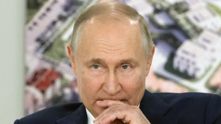 Putin says there were hand grenade pieces in bodies on Prigozhin's plane