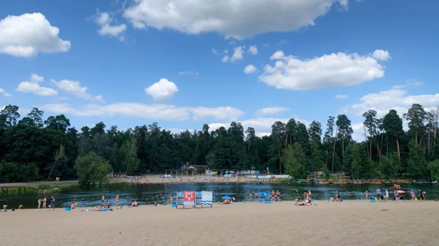 Жара в Украине продолжает бить рекорды, но впереди облегчение