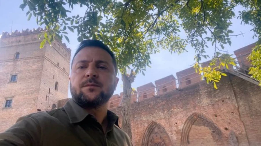 Zelenskyy thanks Ukrainian soldiers for dynamic frontline operations