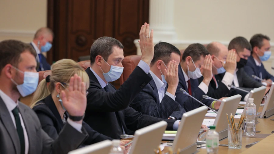 Кабмин решил платить компенсацию жертвам изнасилования и избиения