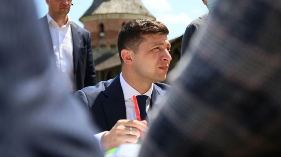 Зеленський опублікував відео поїздок Україною