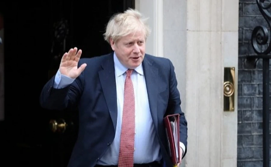 Джонсон возвращается на работу после того, как переболел COVID-19