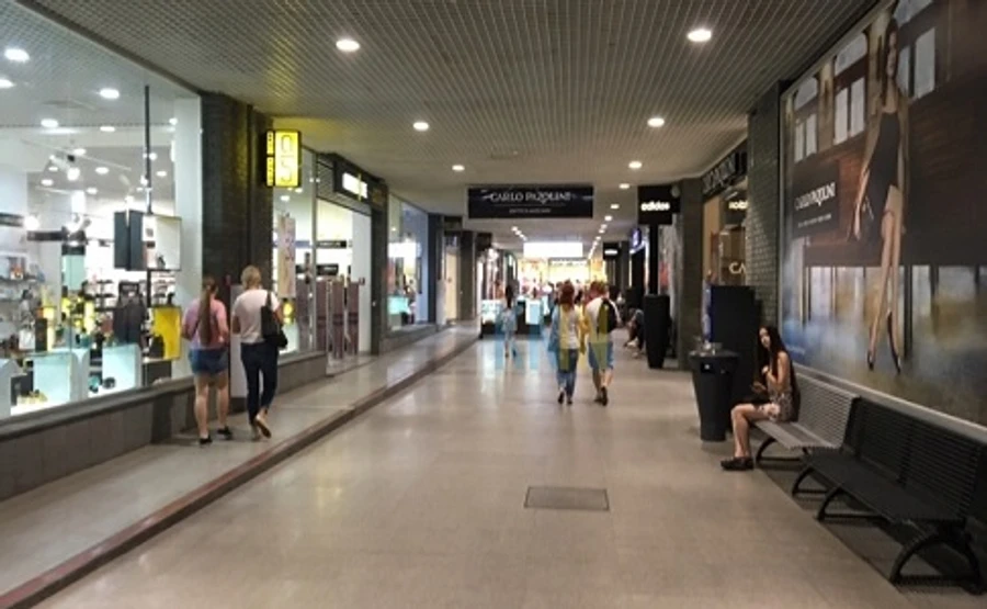 Франция первой в мире принимает закон, запрещающий выбрасывать нераспроданные товары