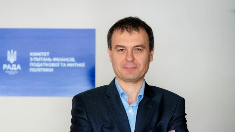 Лікувати треба не МВФ, а політичну кризу в країні – Гетманцев