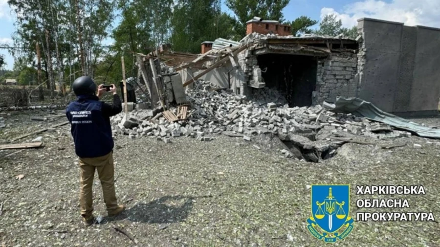 Росіяни обстрілюють Вовчанськ: є загиблий і поранені