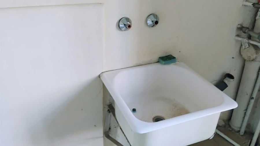 Russian diplomats took furniture and bathroom fittings from Consulate General in Bulgaria after its 2022 closure – photo