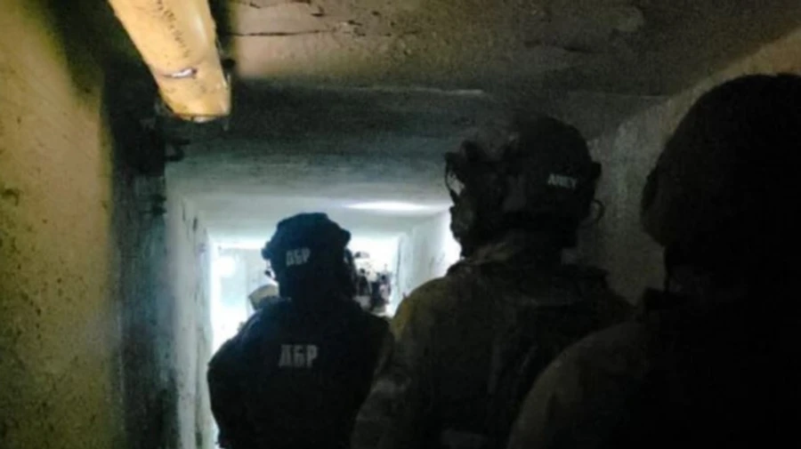 ДБР провело операцію у Київському СІЗО через смерть ув′язненого: затримано 13 осіб