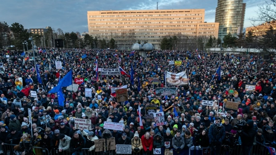 Nearly one in five Slovaks want Russia to win war against Ukraine – poll