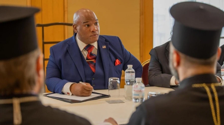 Духовный советник Трампа: Украинские военные просят оружие, а не деньги