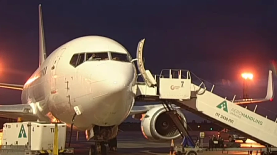 До України прибув літак з Афганістану – евакуювали до сотні людей