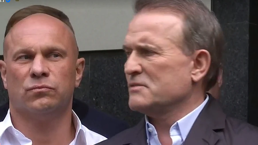 Медведчук явился в Офис генпрокурора