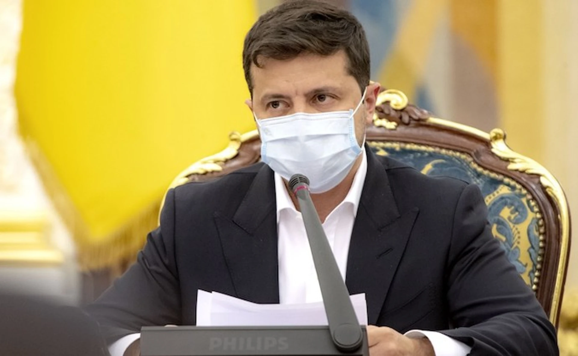 Президент знову вийшов за межі повноважень, а уряд призначив тимчасових керівників важливих установ