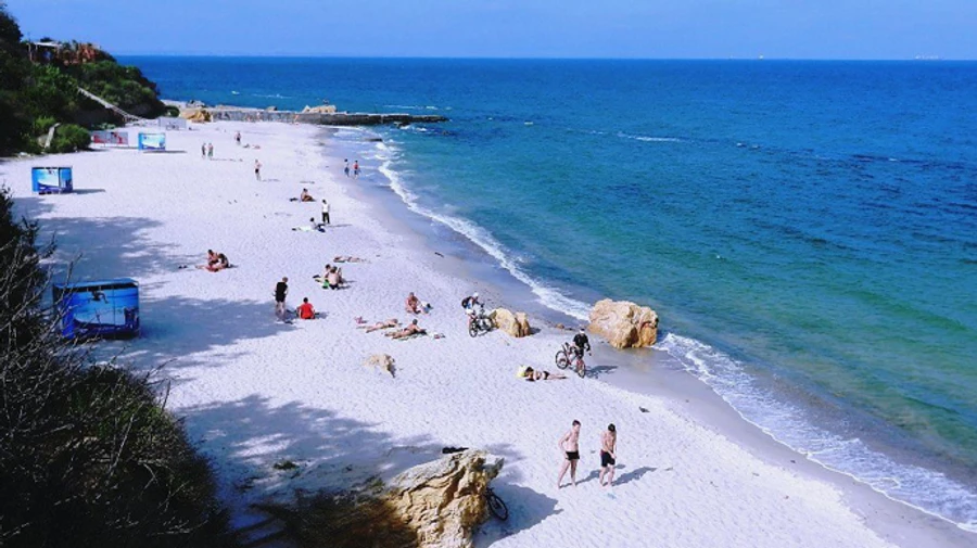 На всіх пляжах Одеси не рекомендують купатися