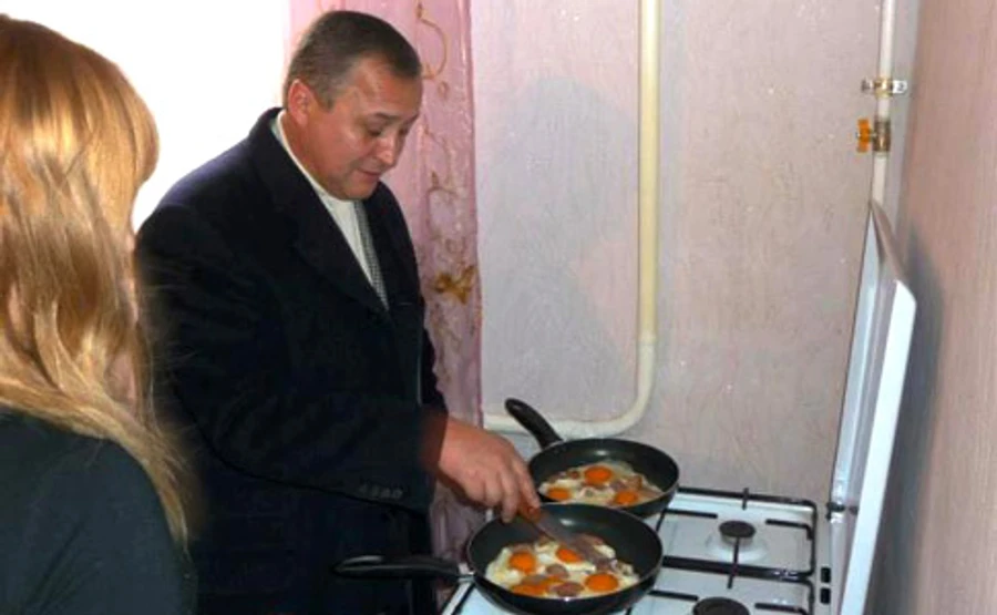 Луценко оставил представление на одного нардепа, еще два вернул в САП