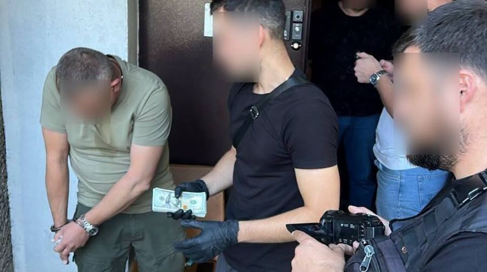 Начальника Миколаївського ОТЦК відсторонили і арештували із правом на заставу