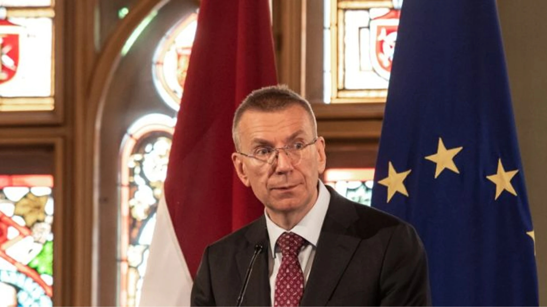 Президент Латвии: Европа не сможет отразить ракетную атаку
