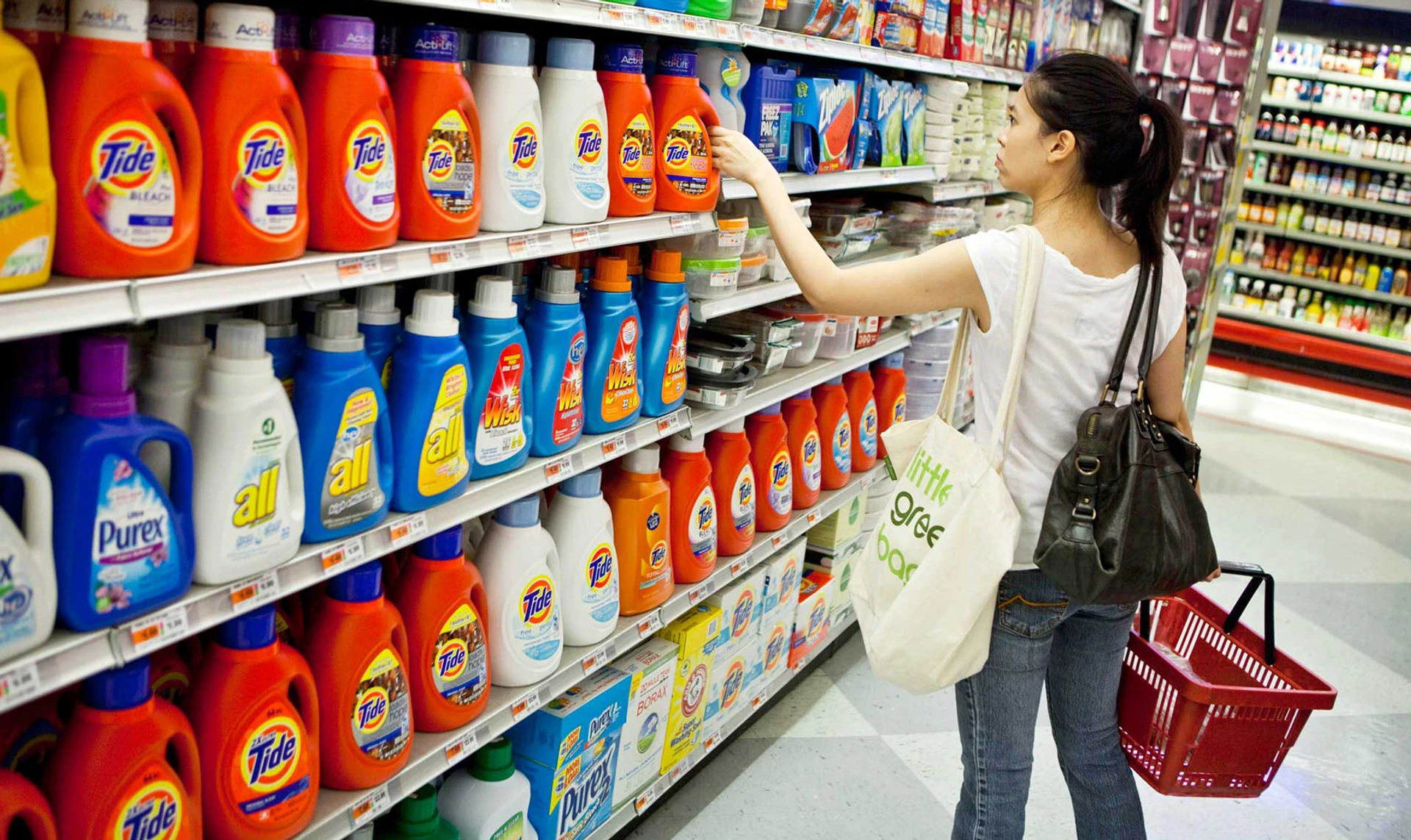 Gillette: 'The best missiles a man can get'. Why Procter & Gamble is sponsoring the war