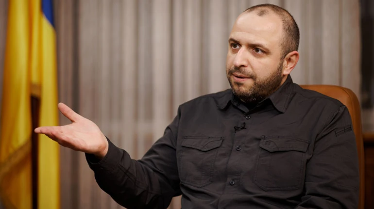 Рустем Умєров: На переговорах ми запитували росіян: де вони бачать нацистів? А вони верзли дурню про іноземні бази