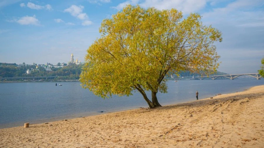 Погода: в Україні найближчими днями – майже літнє тепло