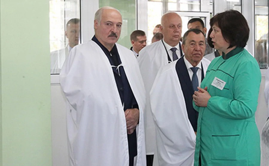 У Білорусі більше хворих на COVID-19, ніж в Україні