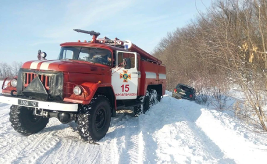 Негода в Україні: Рух дорогами Одещини обмежено, 3 населених пункти знеструмлено