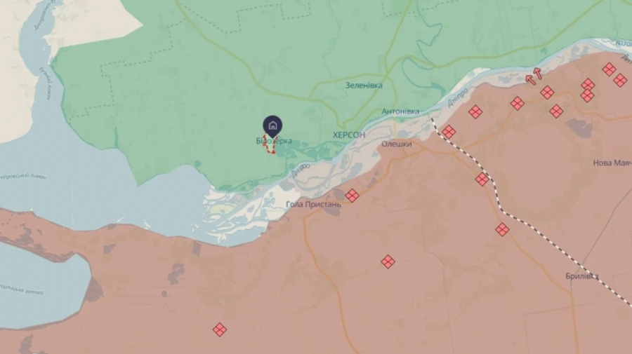 Russians strike checkpoint in Kherson Oblast, injuring police officers