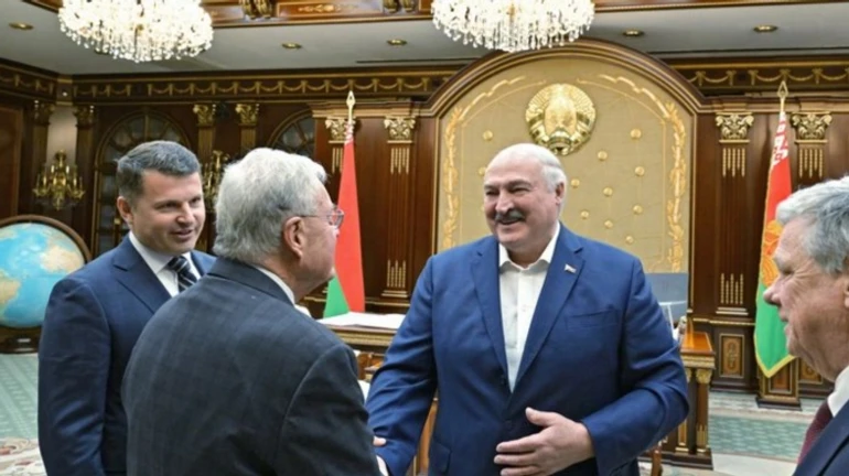 Лукашенко встретил спецпосланника Келлога в Минске