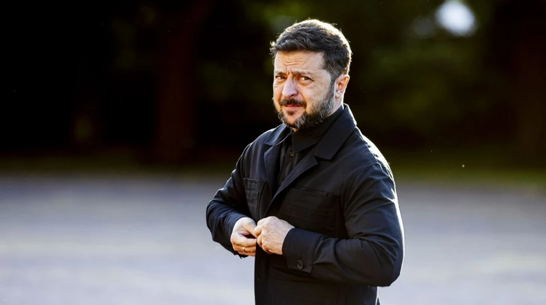 The Atlantic: Зеленський краще не укладатиме жодної угоди, ніж змусить народ погодитись на невигідну