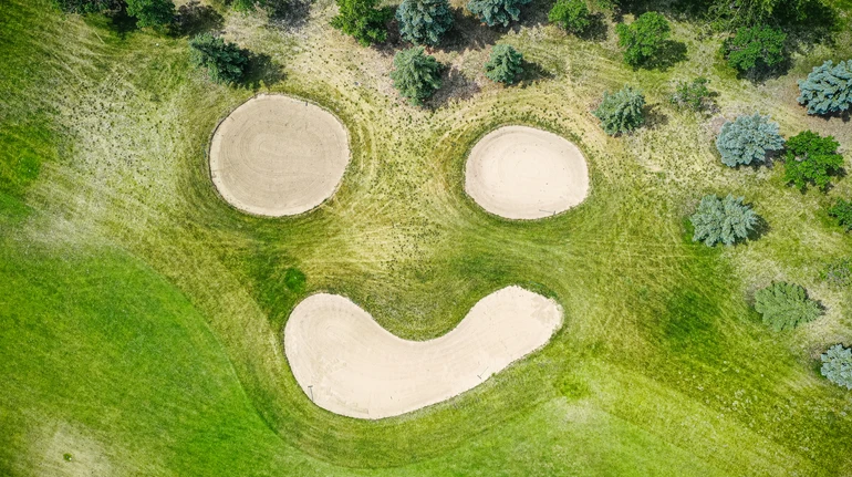 Вікна немов очі, а двері – як рот: чому наша уява домальовує звичайним предметам людські риси