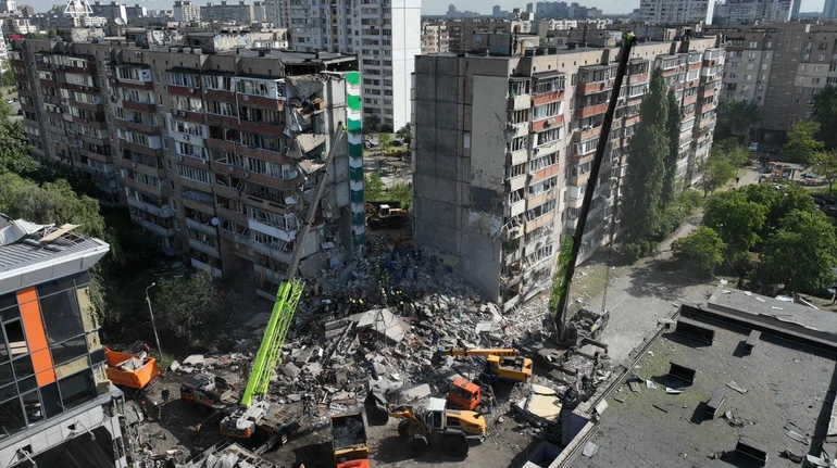 Кількість загиблих у Києві зросла до 2, постраждалих – 40