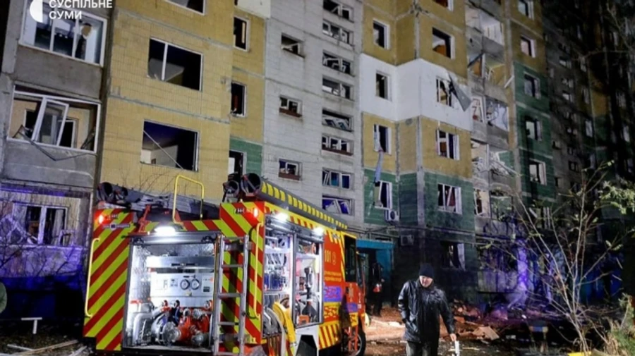 Russians hit residential building in Sumy with ballistic missile: 10 people killed, more than 50 injured – photos, videos