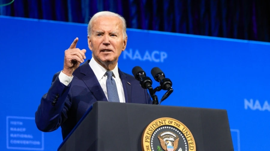 Байден не планирует досрочно складывать полномочия − Белый дом 