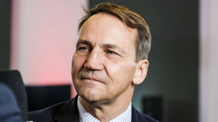 Сикорский: Если Россия нападет на любого члена НАТО, то неизбежно проиграет