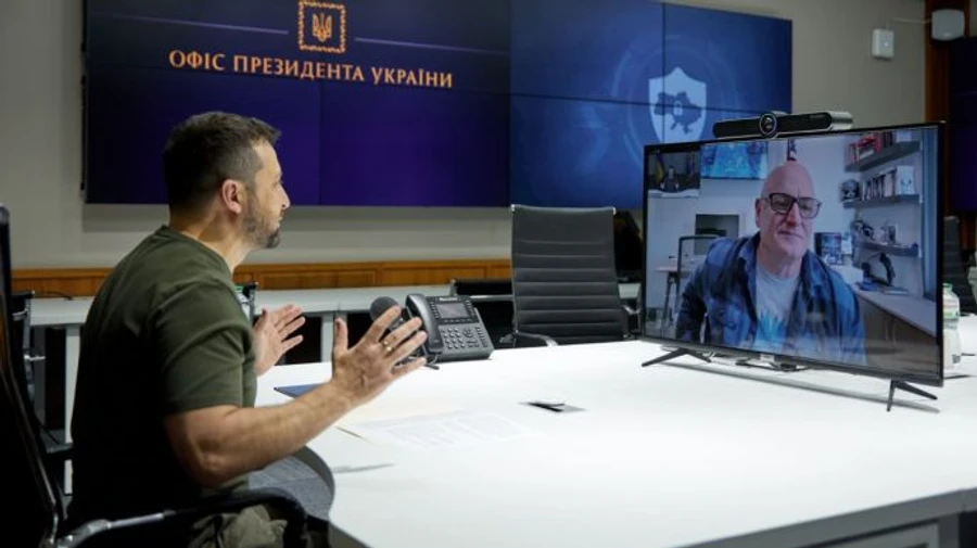 US Astronaut becomes UNITED24 ambassador fundraising for ambulances