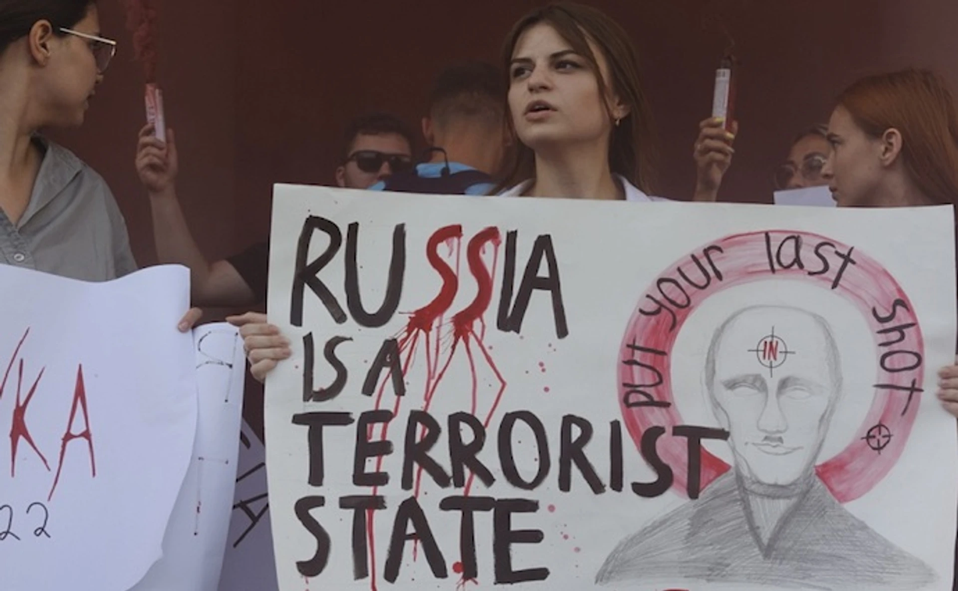 Нащо визнавати Росію терористом?