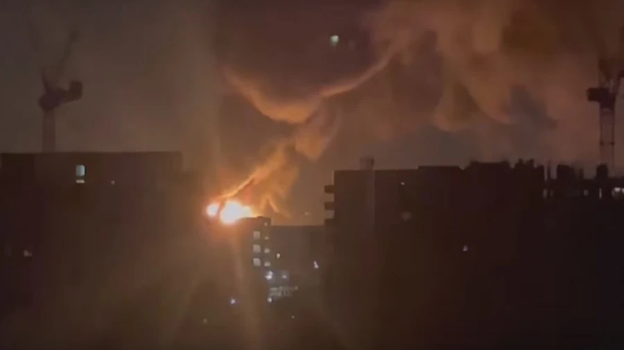 На підстанції в Лондоні сталася пожежа: 16 тисяч будинків без світла, закрили аеропорт