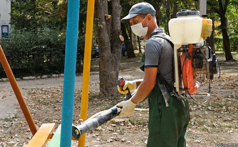 РосСМИ: На севере Крыма произошел новый химический выброс