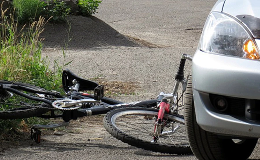 На Львовщине пьяный депутат сбил насмерть велосипедистку