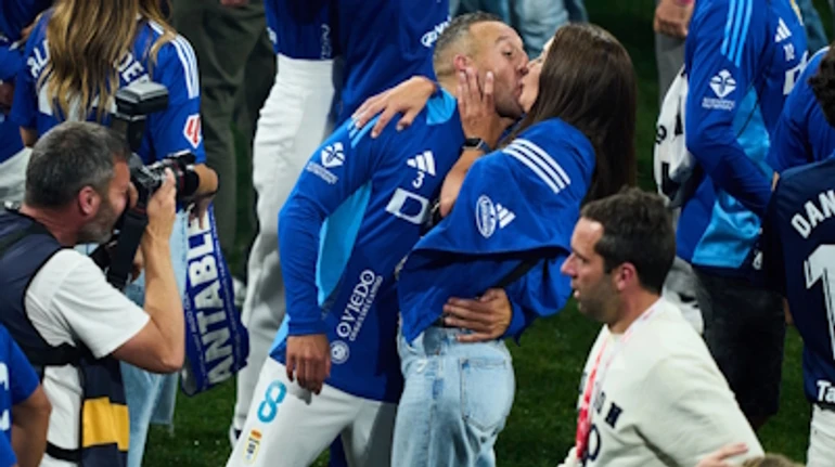 На мінімальній зарплаті і без 8 см сухожилля: тріумф Санті Касорли в Ов'єдо – найромантичніша історія сезону