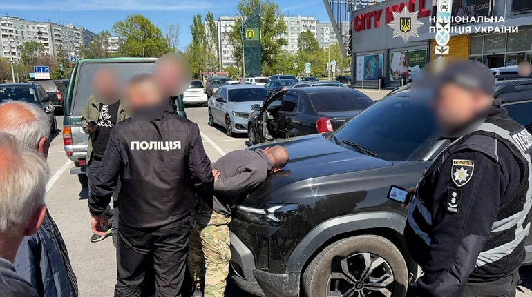 Вимагав відкати з бойових виплат – поліція повідомила про затримання командира батальйону