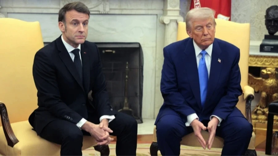 Politico: Макрон ищет способ удержать Трампа на саммите G7