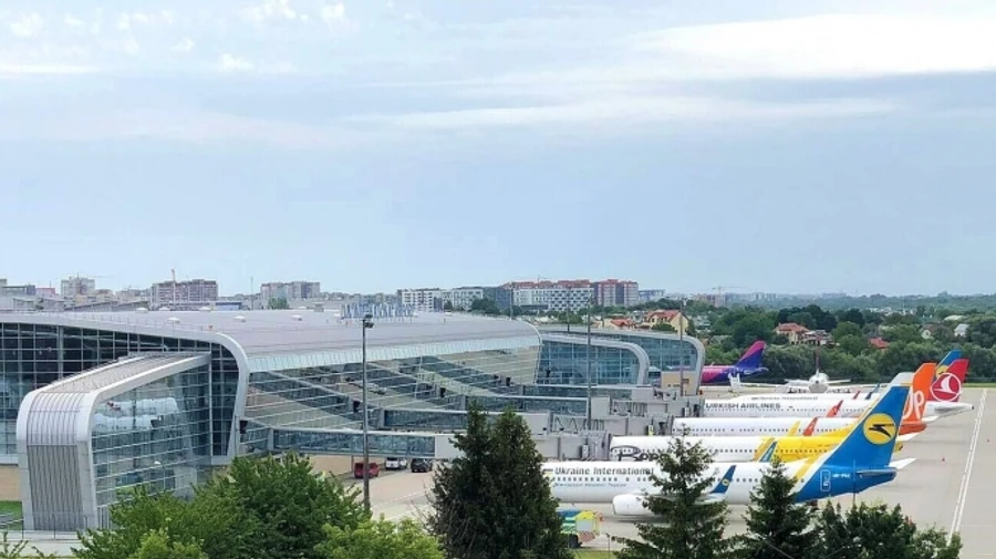 Experts consider reopening Lviv International Airport – mayor