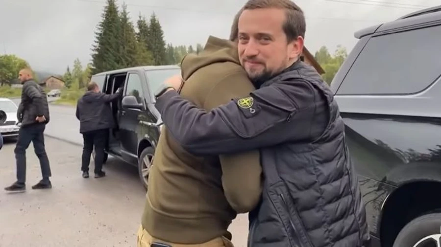 Заместитель Ермака Тимошенко ездит на авто, переданном на гуманитарные цели – Bihus Info