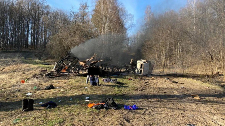 Электрики подорвались на российских минах в Сумской области