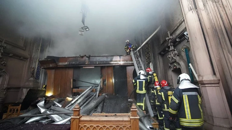 Главы МВД и Минкульта уверяют, что костел полностью восстановят