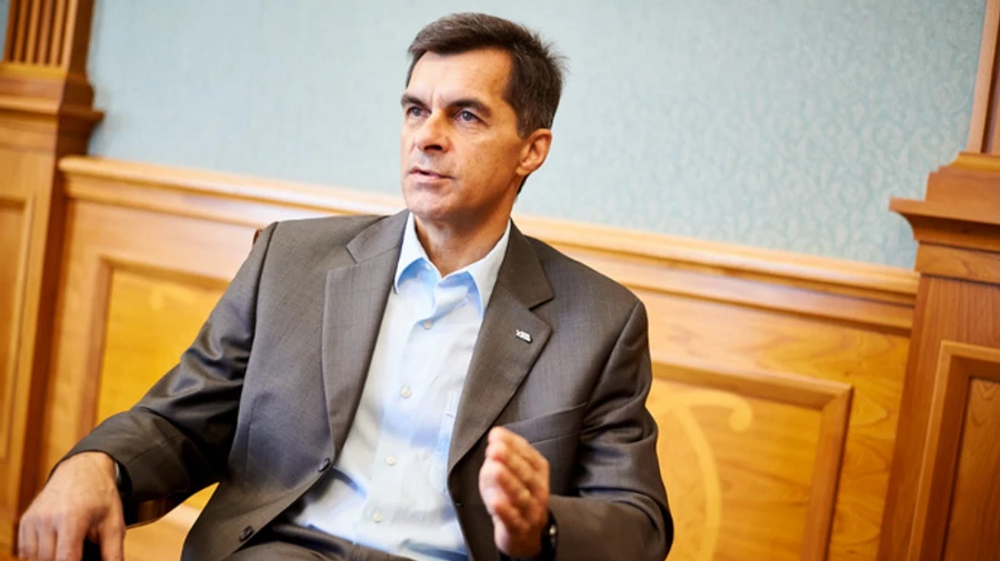 Глава Укрзализныци заболел COVID-19